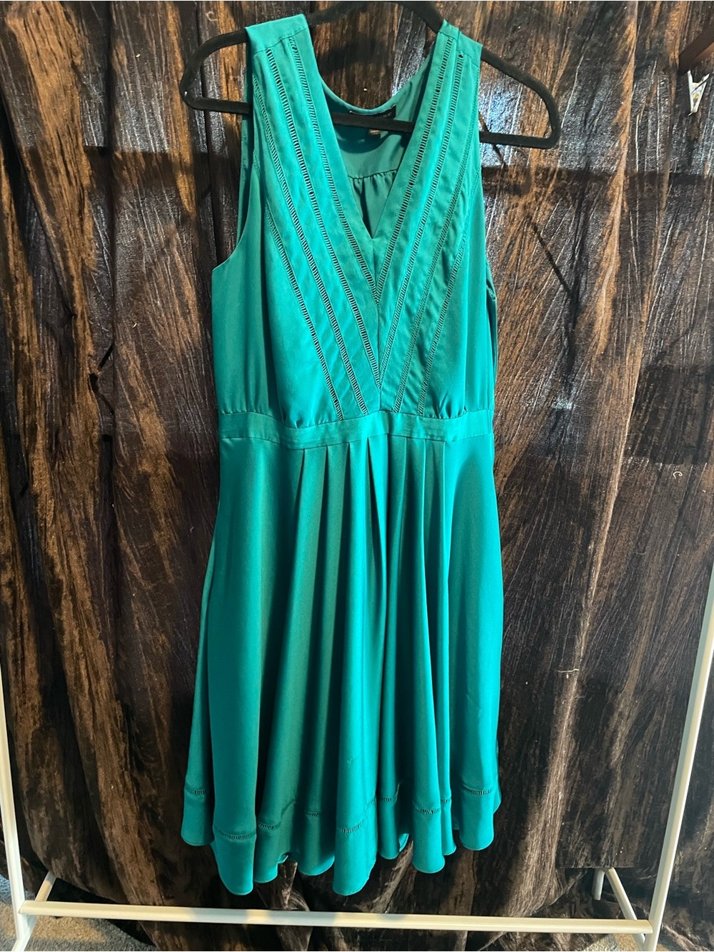 Banana Republic Teal V-Neck Pleated Midi Dress